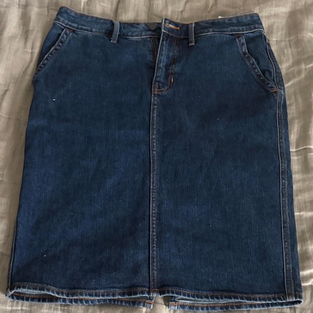 Classic Blue Denim Skirt, old Navy size 6